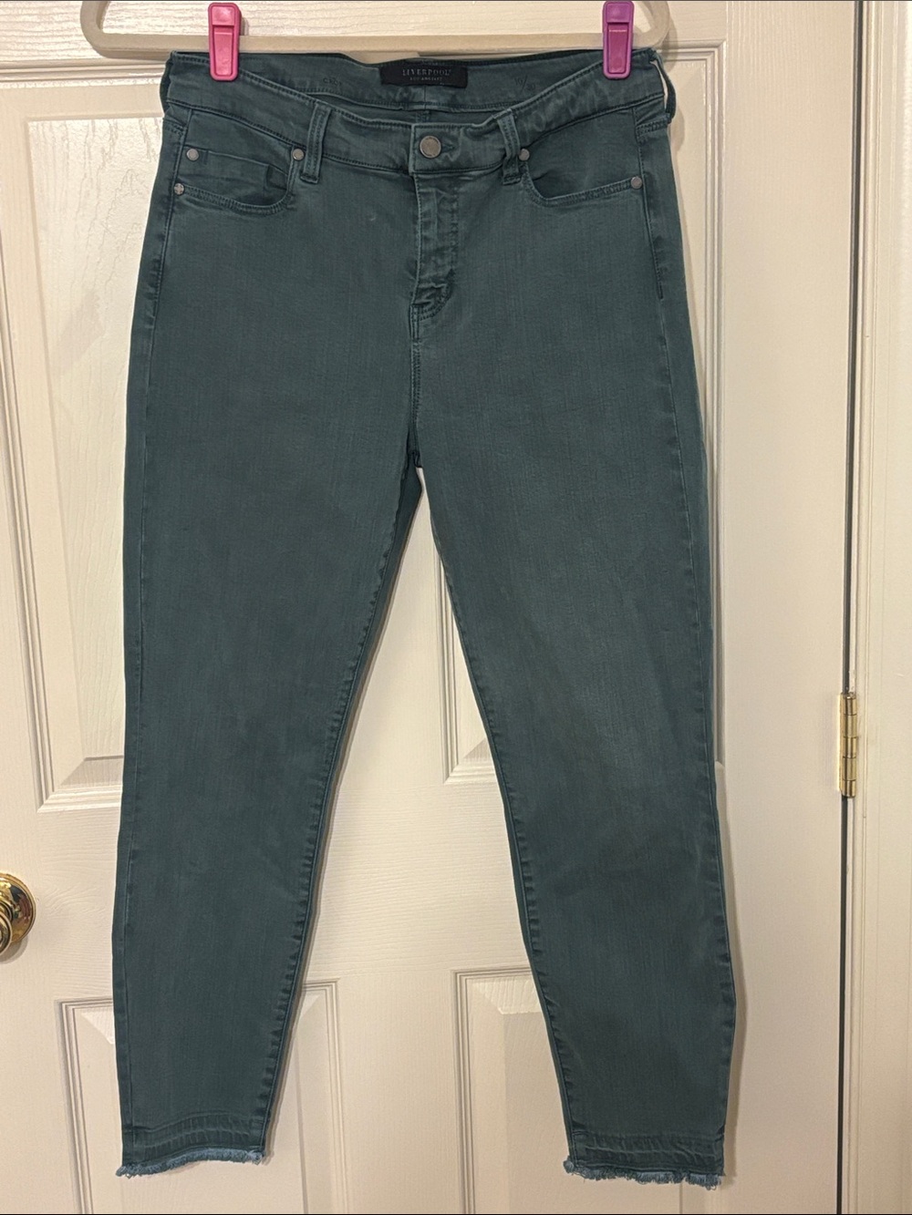 Liverpool Women's Stretch The Crop Jeans in Silver Pine Frayed Hem 10/30